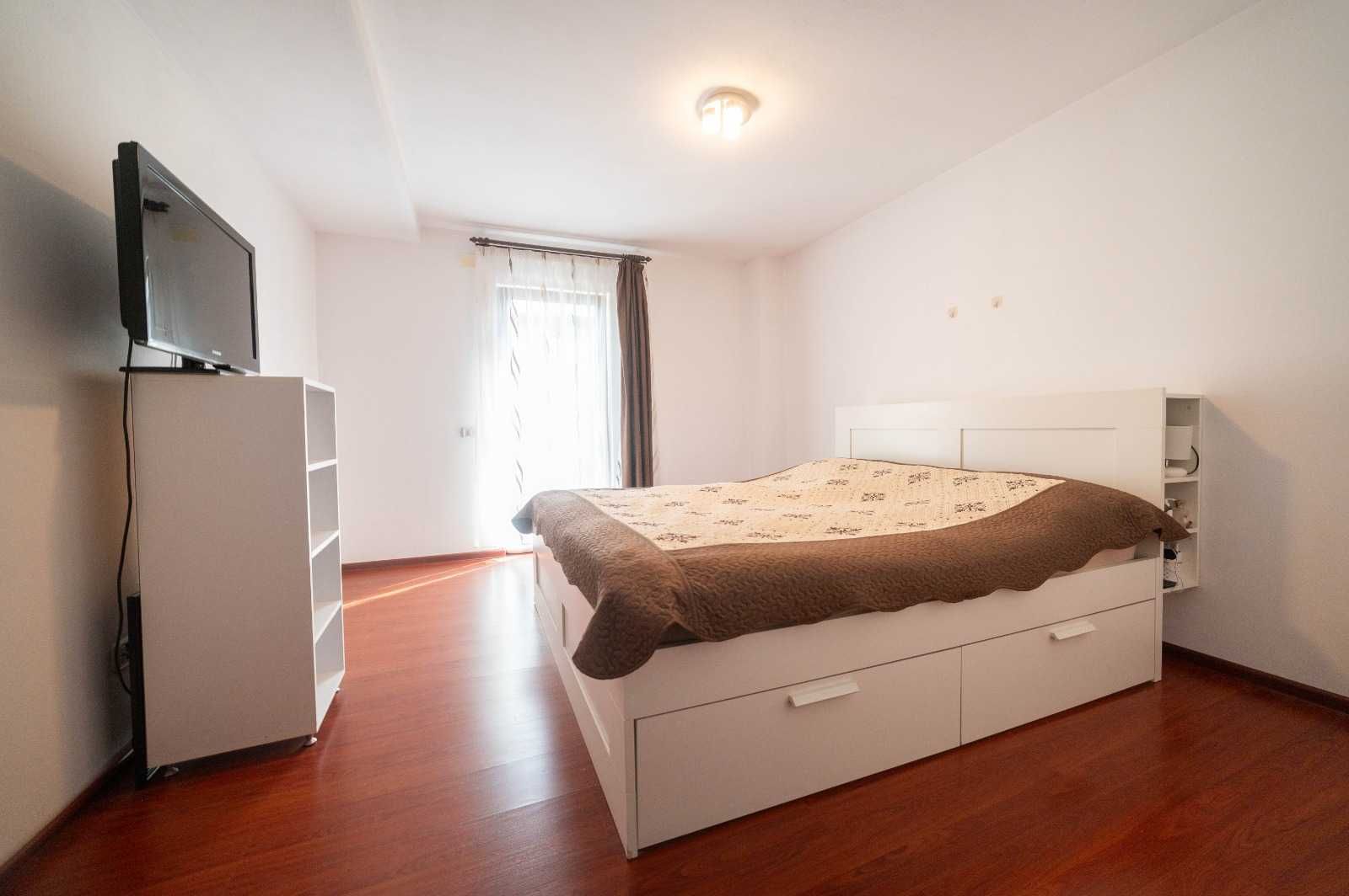 Casă Individuală P+1+M, 6 + 3 camere, 595 mp teren, zona Aradului