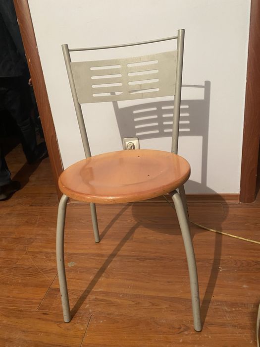 Стул металлический