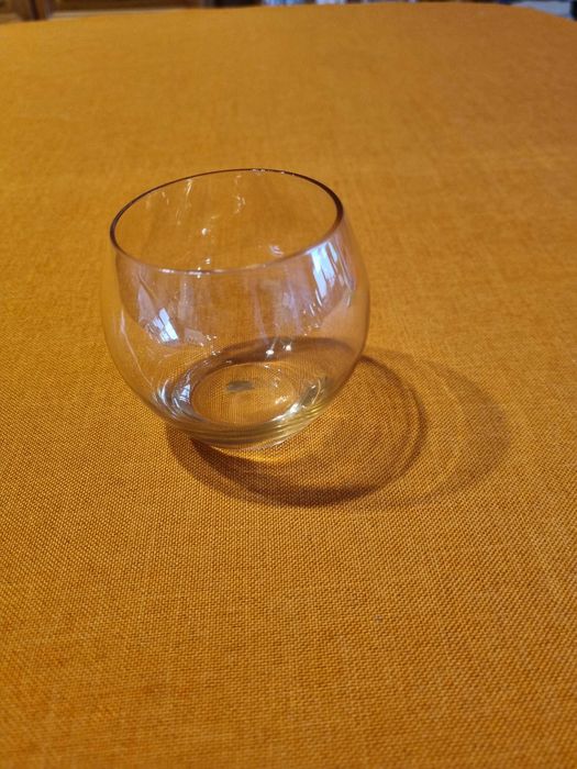 Стъклени чаши за вино, ракия и коктейлни