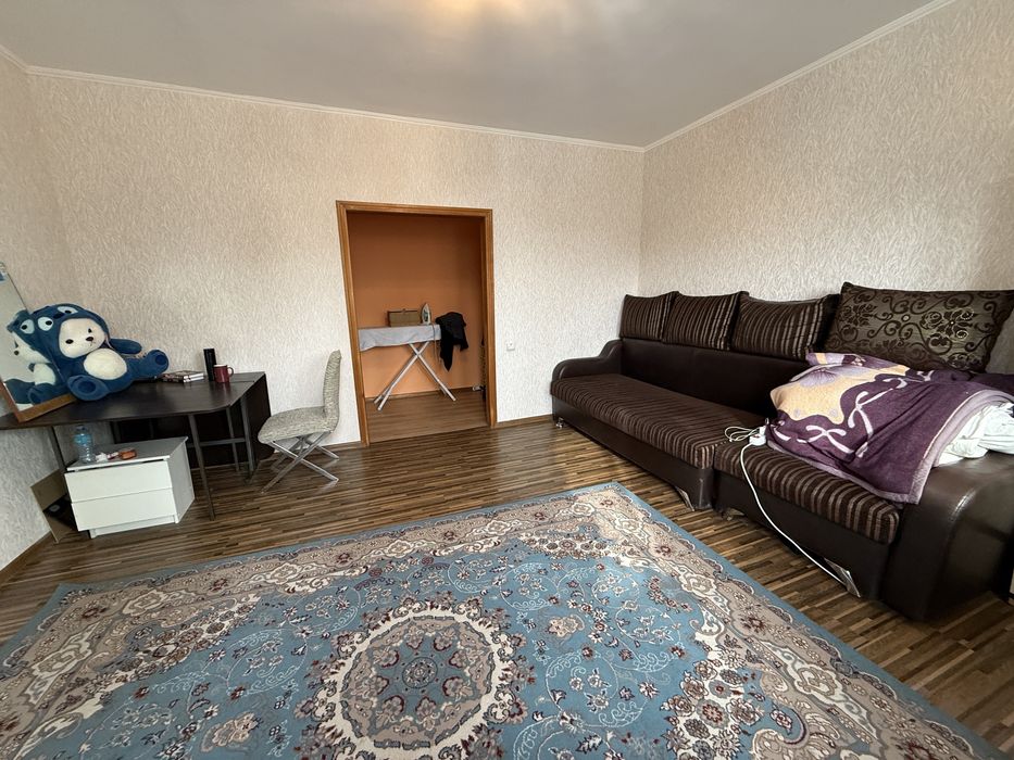 Ищем девушку на подселение