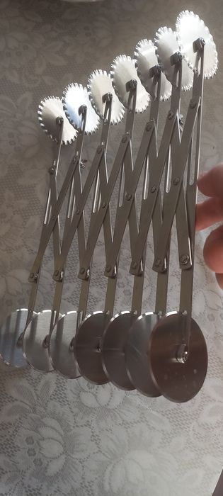 Нож для резки теста