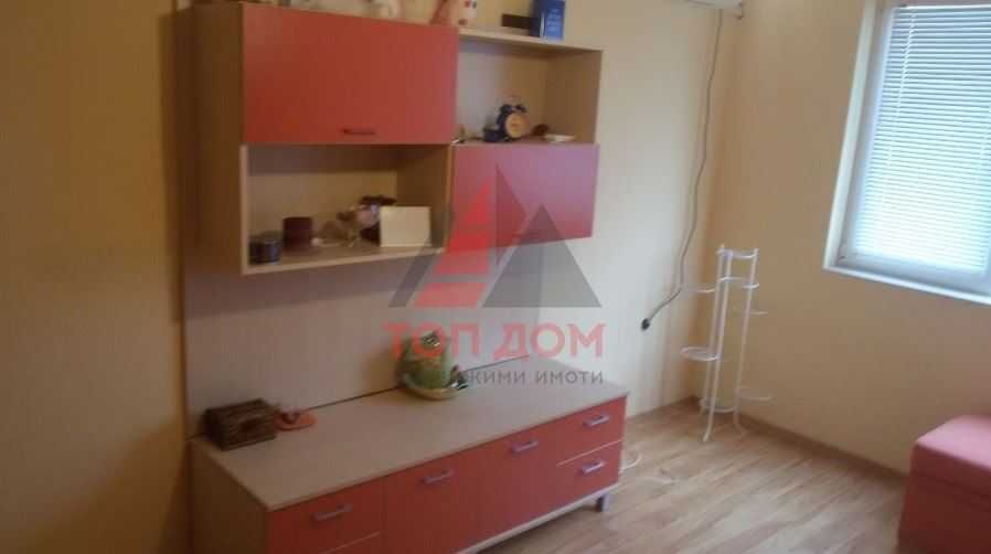 Дава се под наем Тристаен апартамент в Варна, Базар Левски - 80 кв.м за 510 € - Снимка #4