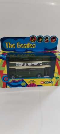 Macheta autobuz corgi The Beatles