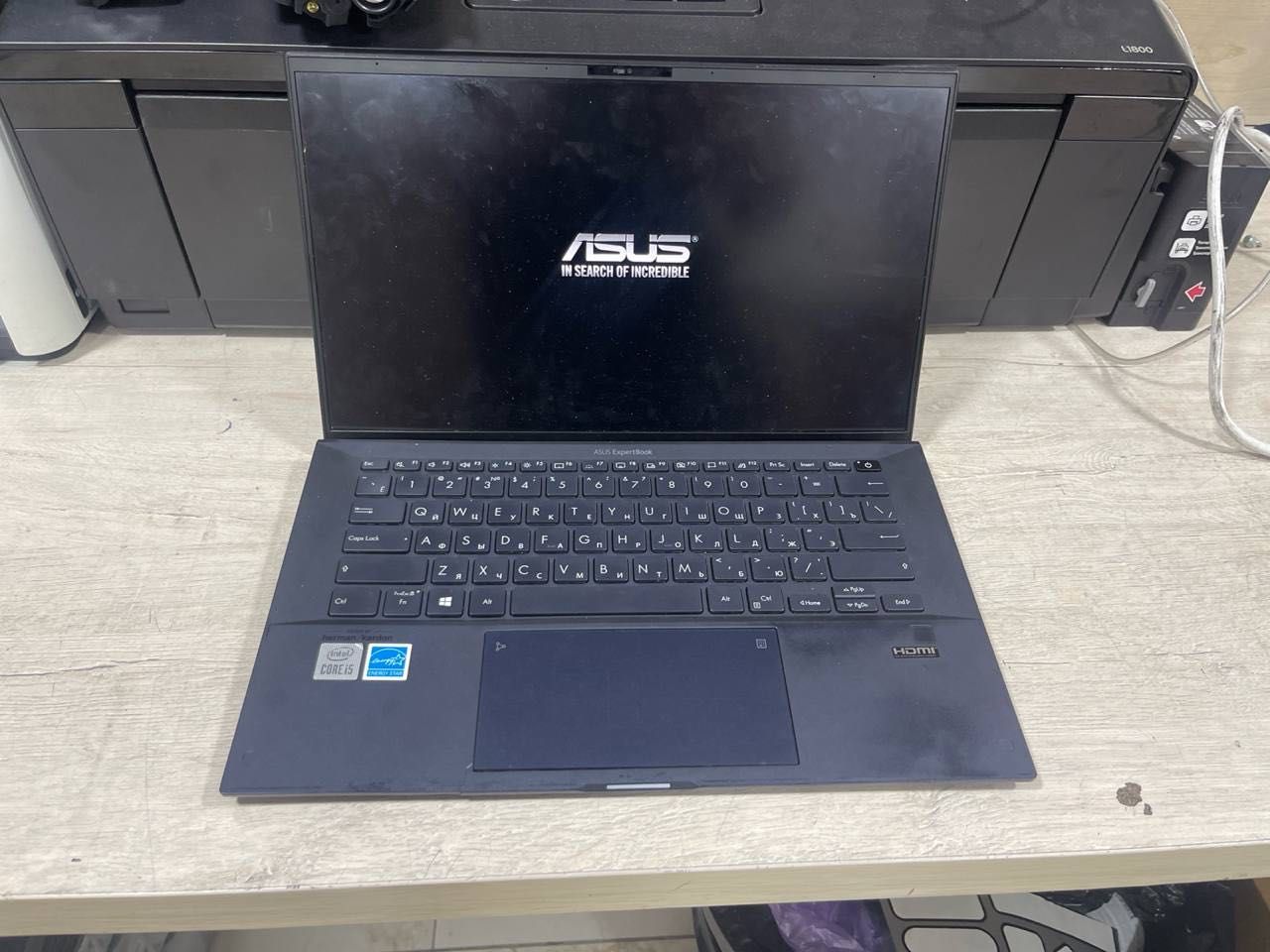 Asus expertbook i5
