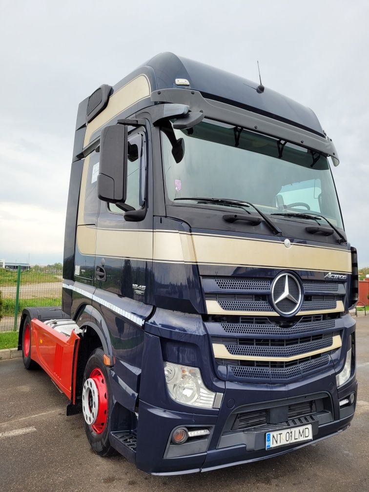 Vand Mercedes-Benz Actros 1845