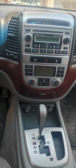 Vând Hyundai Santa Fe, 7 locuri, automat