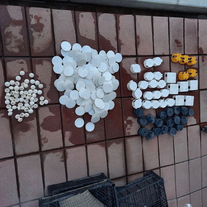 Монтажные коробки. Заглушки.