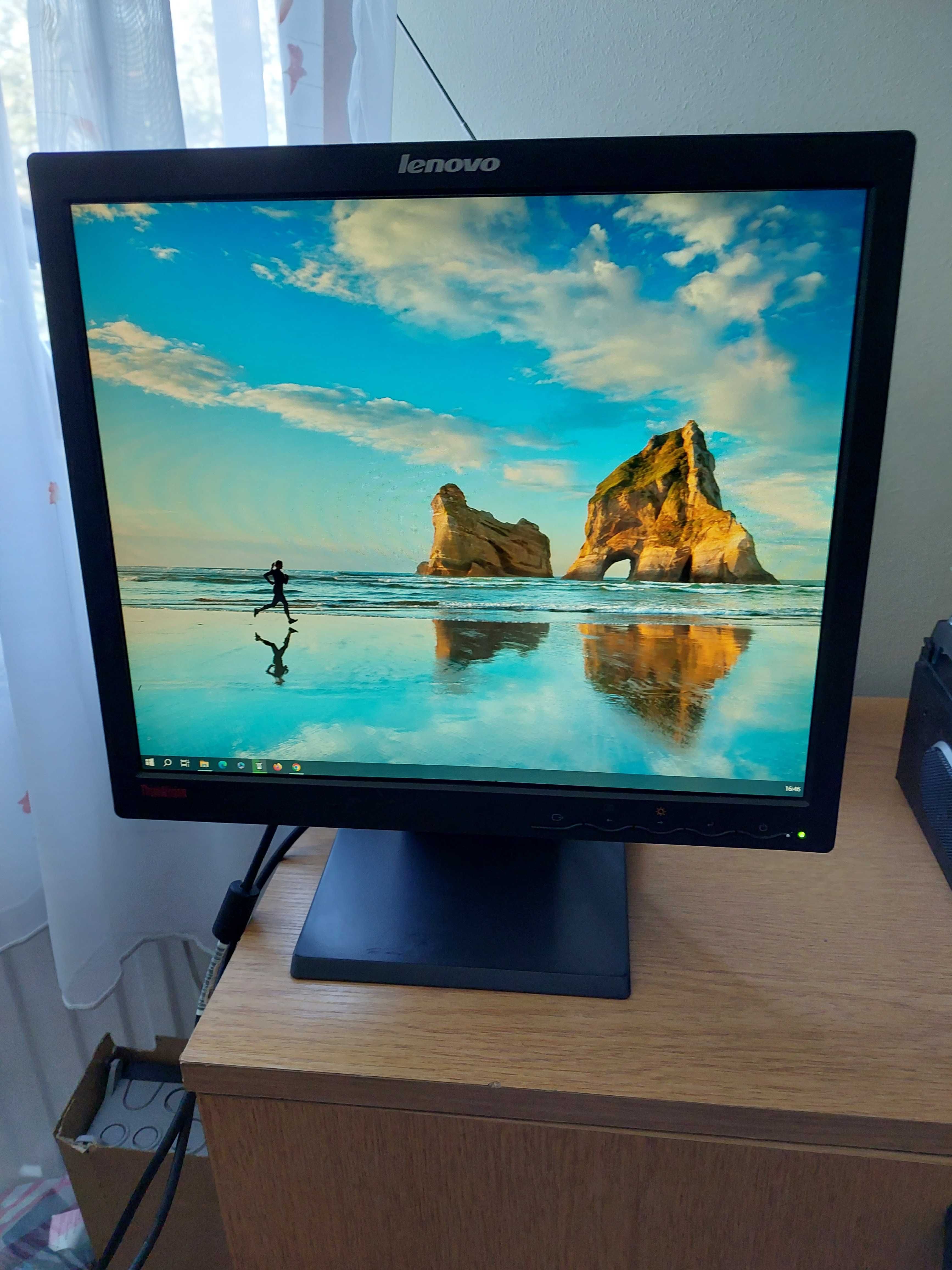 Monitor Lenovo ThinkVision 17 Inch VGA cabluri incluse 100 Lei