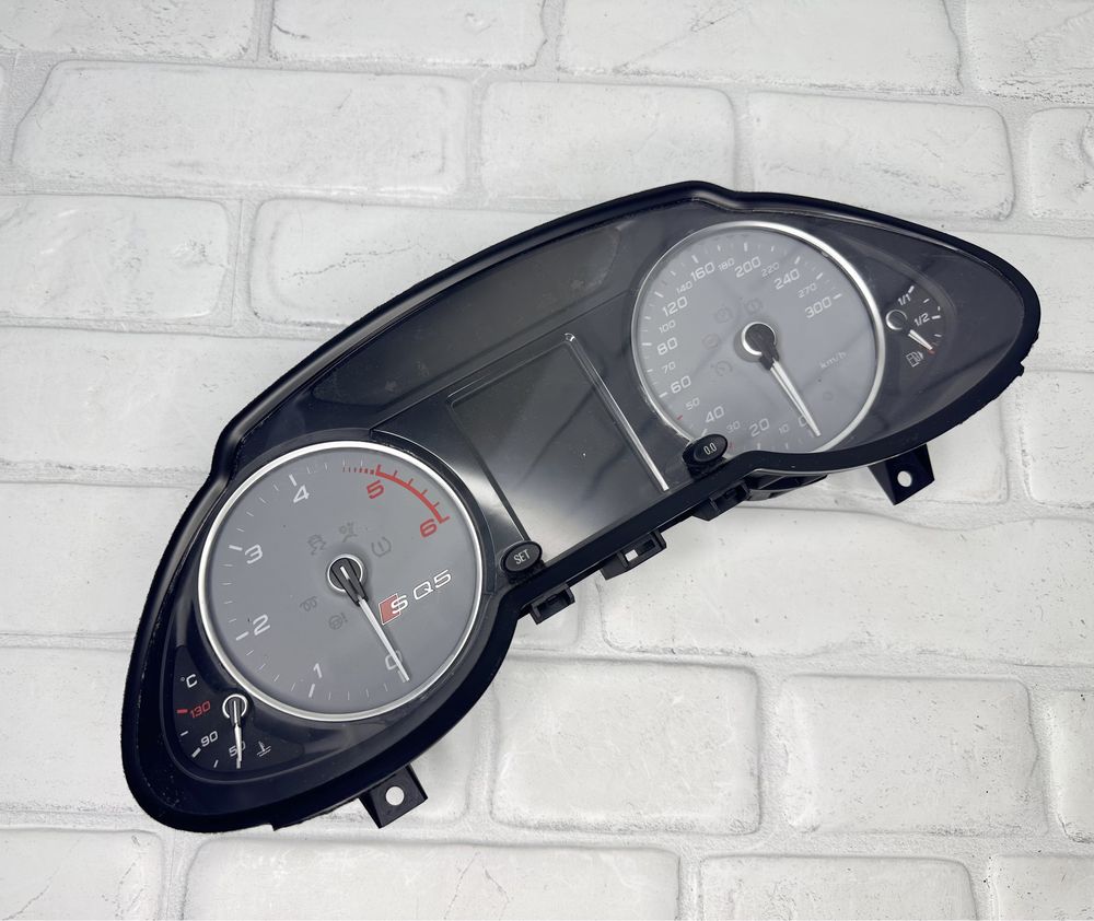 Километраж AUDI SQ5 8R0920931G