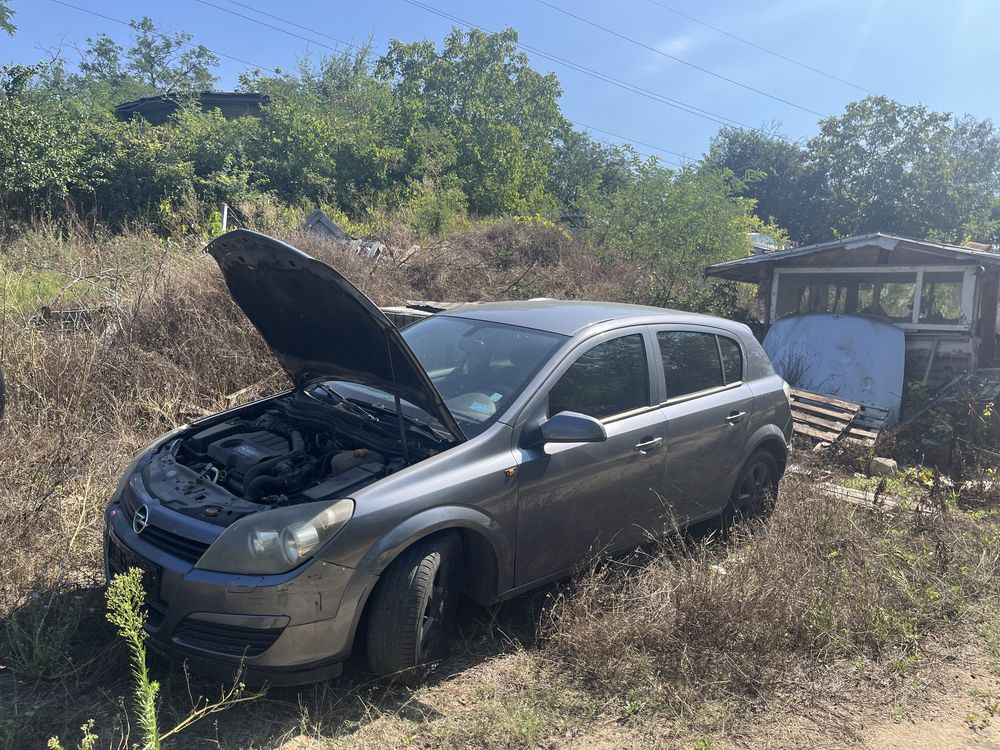 Opel Astra H на части