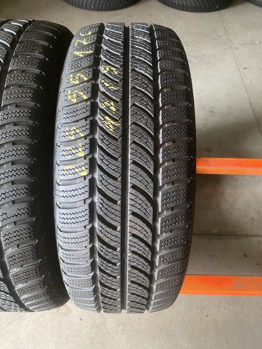 Anvelope iarna 225/55/17C Continental Vanco Winter 2 225 55 17C R17C