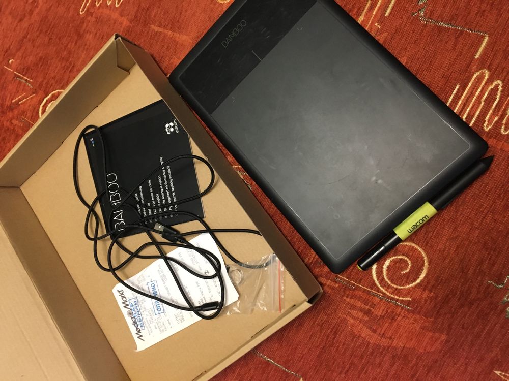 Графический планшет WACOM BAMBOO PEN размер А2, полность рабочий.