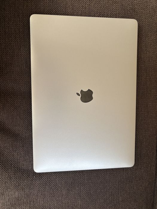 Macbook Pro 15.4 A1707