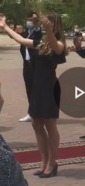 Стильное черное платье