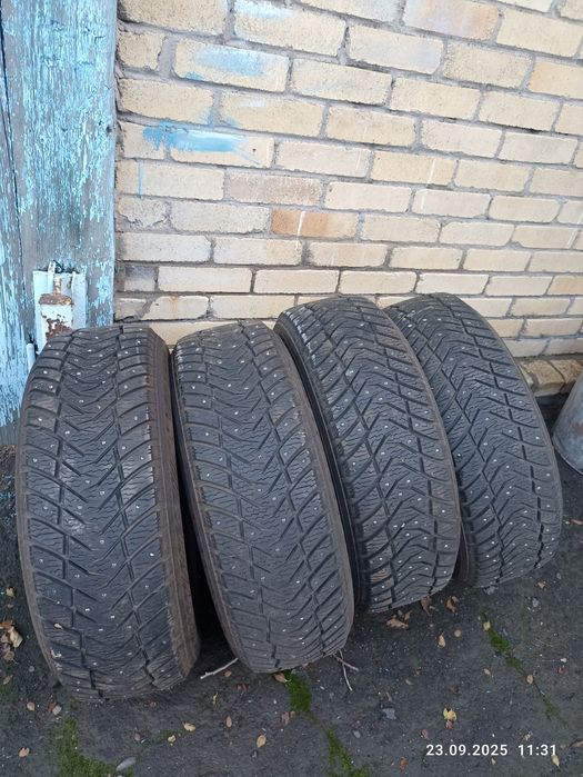 Продам зимние шины