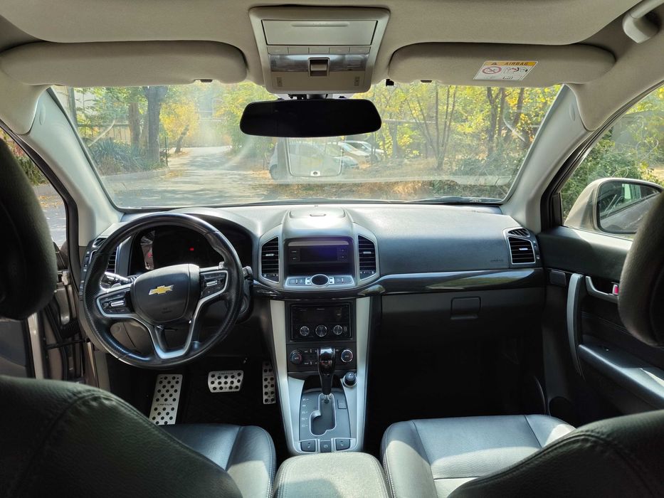 Продам Chevrolet Captiva 3/4