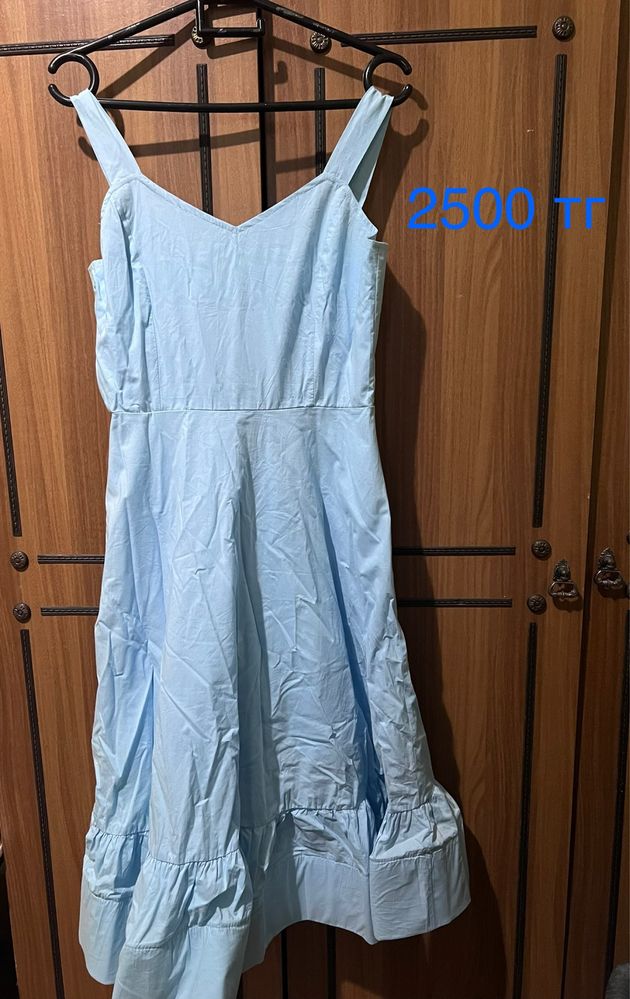 Продам платья…..