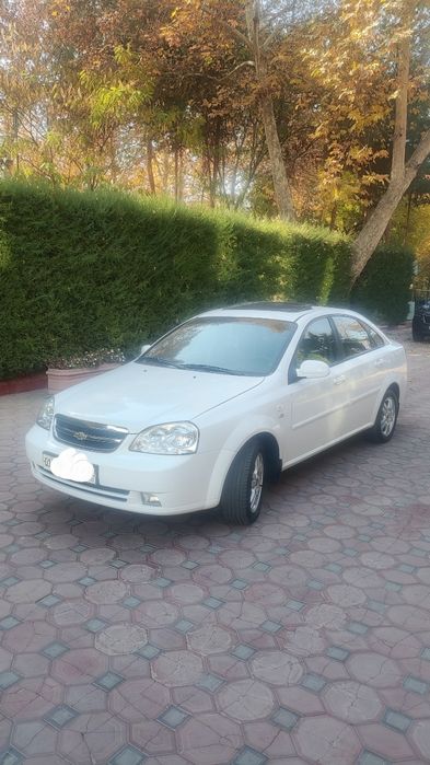 Продам LACETTI 1.6