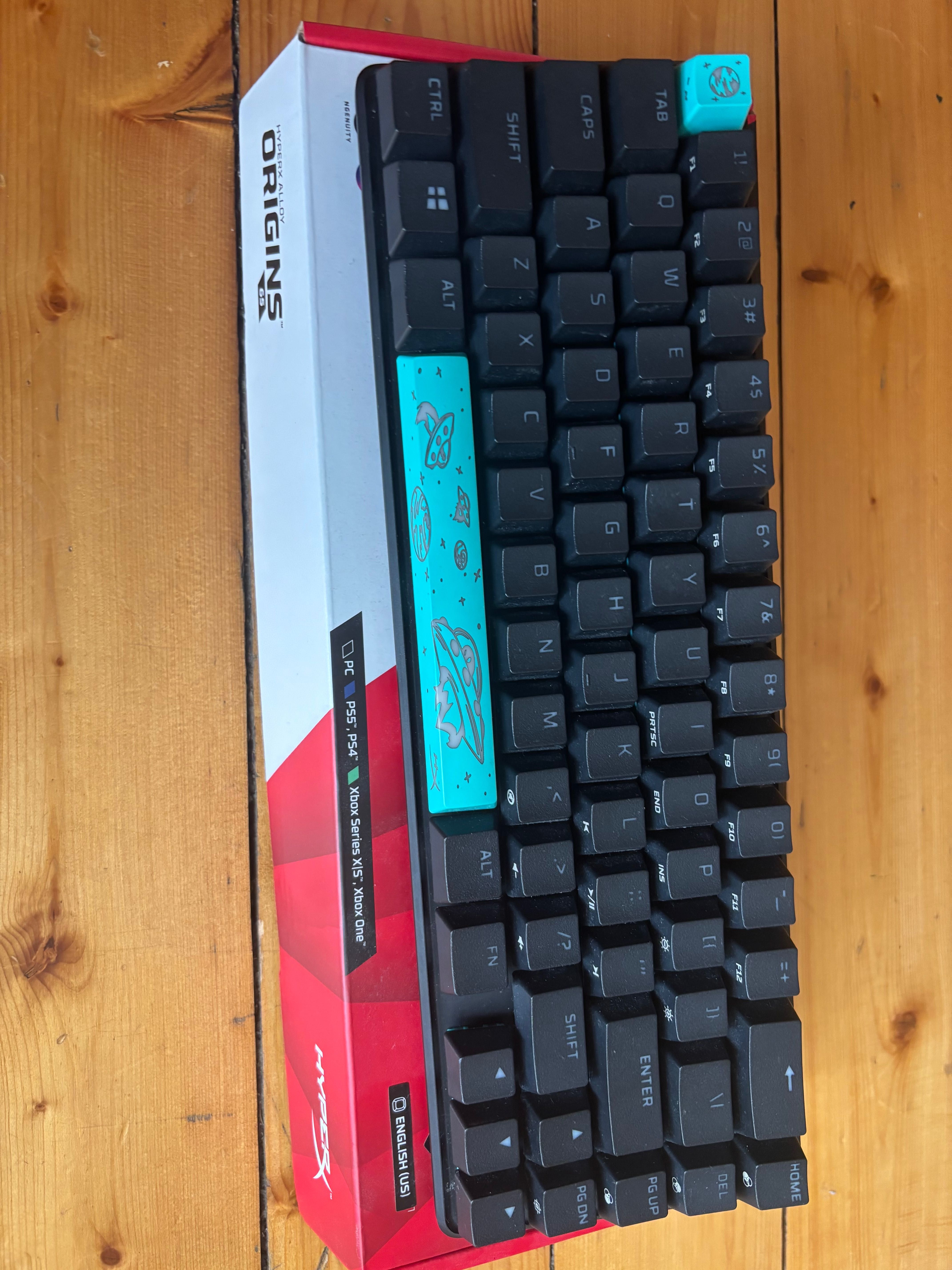 Геймърска клавиатура HyperX alloy origins 65