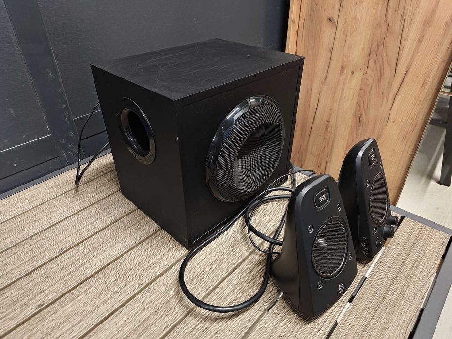 Logitech Z623 2.1 Аудио Система