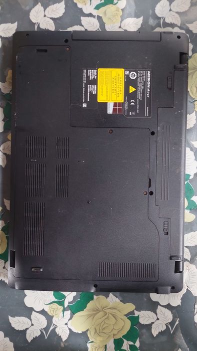 Laptop Medion Akoya E7240T