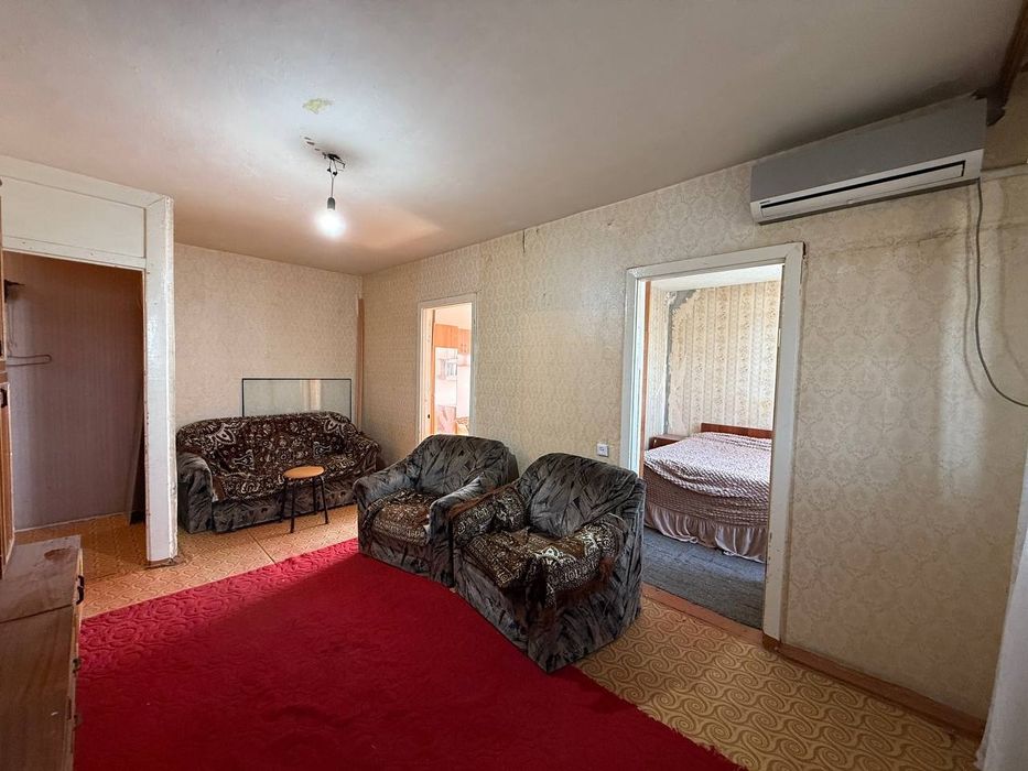 В Центре города продаётся 3х комнатная ул. Абая 18 на 5 этаже