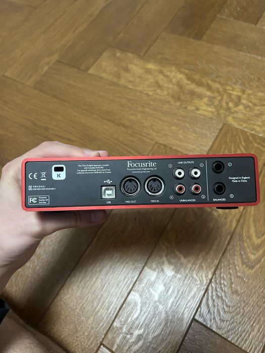 Scarlett Focusrite 2i4 2nd gen
