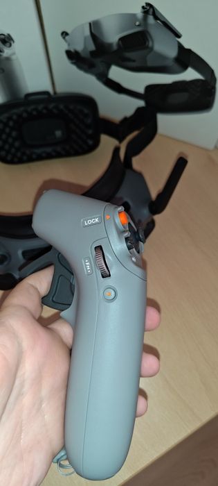 DJI Goggles Integra + RC Motion 2 ново състояние