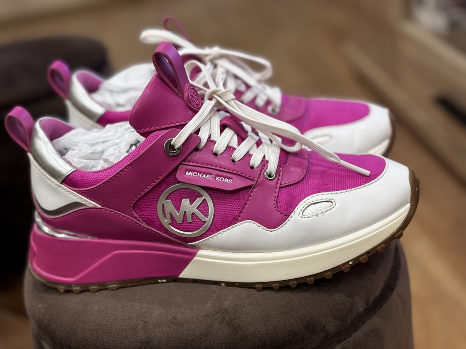 Оригинални маратонки Michael Kors