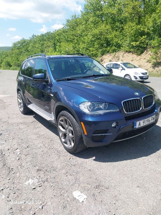 Продавам x5 3.5i e70