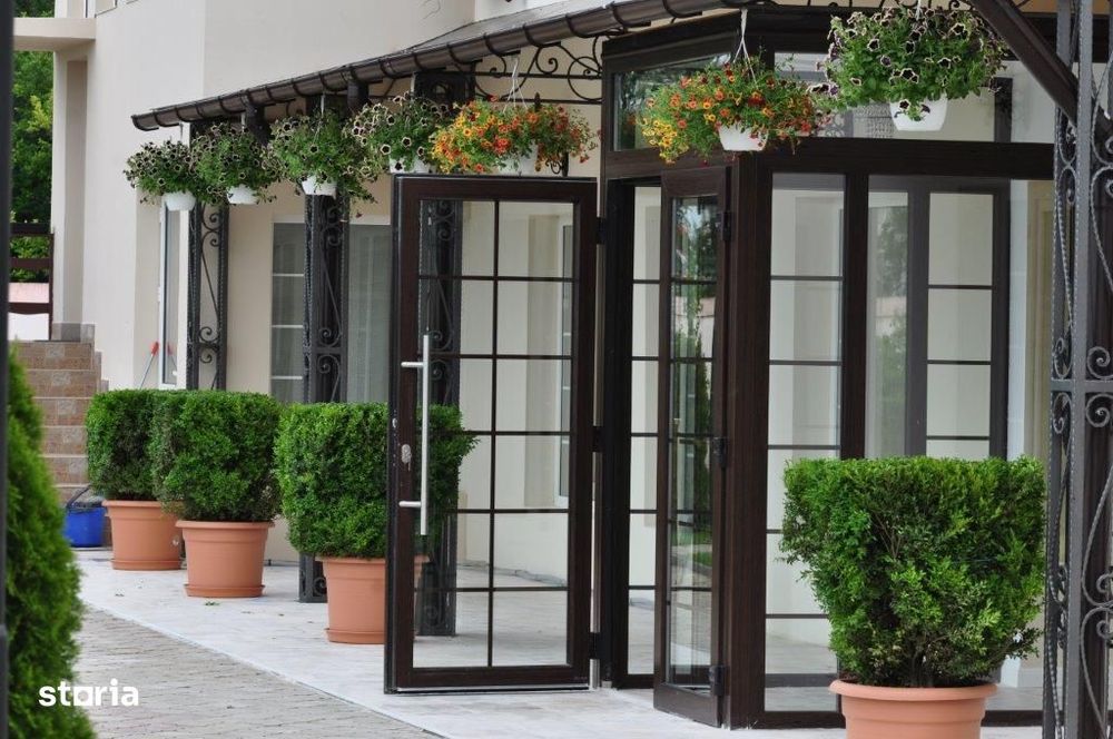 De vânzare – Complex Hotelier & Spații de Agrement „Miorița