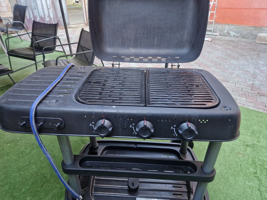 Grătar pe gaz butelie