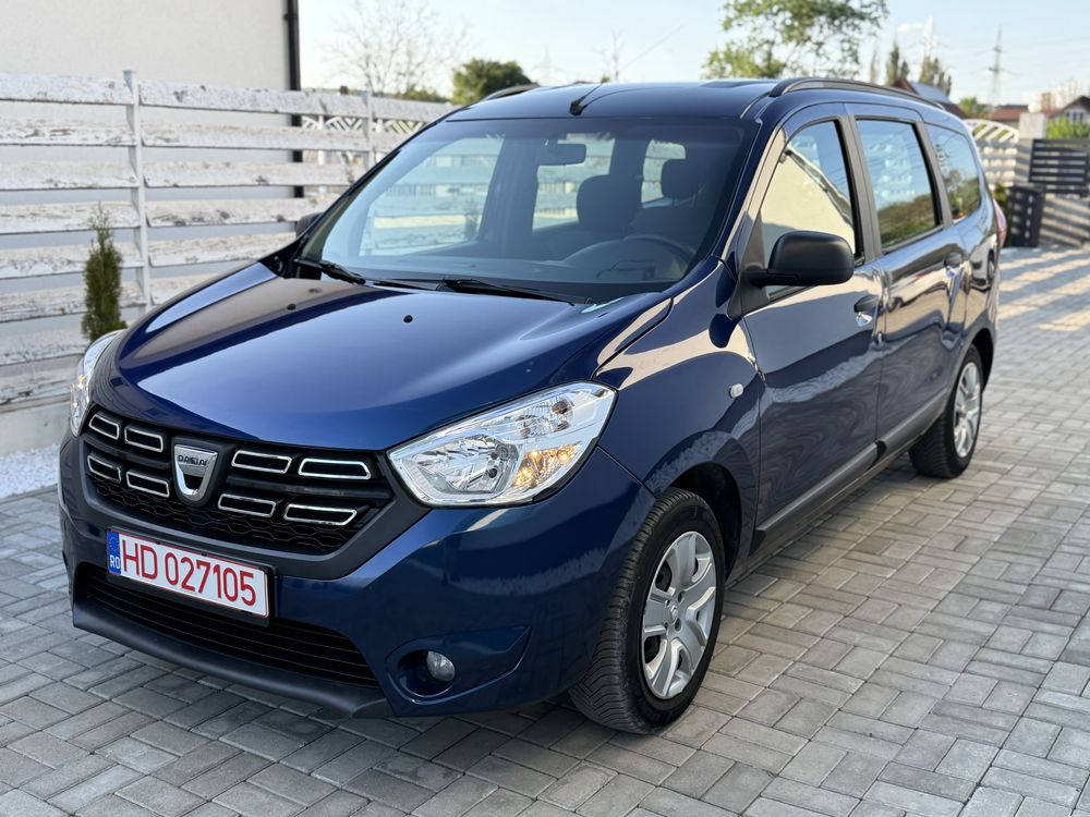 Dacia Lodgy 1.6 benzina • Facelift • An 2018 • Euro 6 • Navi Mare