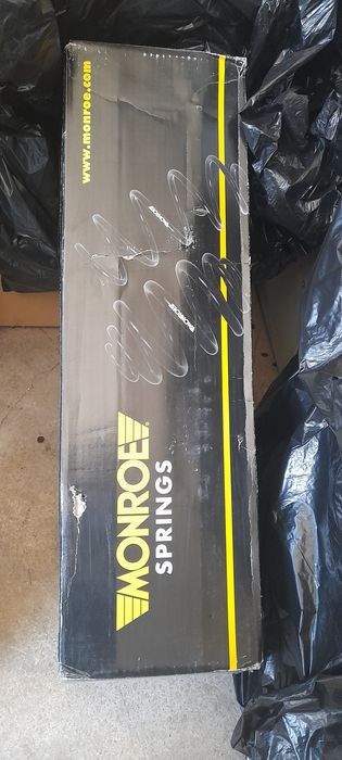 Нови Задни пружини за мерцедес мл 163 /Mercedes Ml