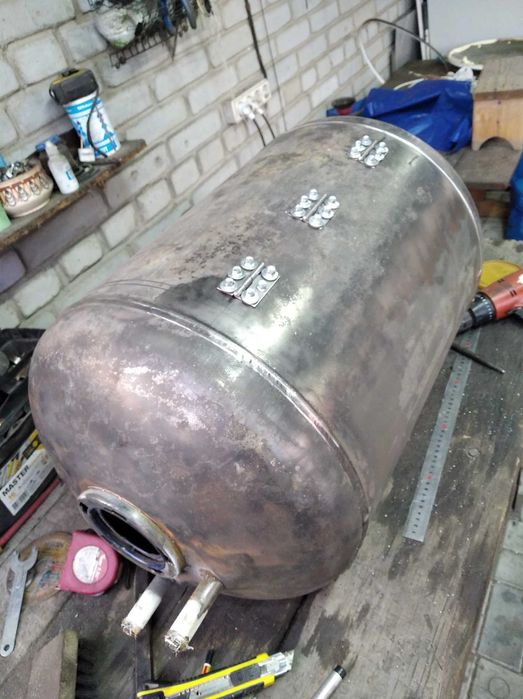 Аристоны водонагреватели очищенные от пены 80 и 50 литров