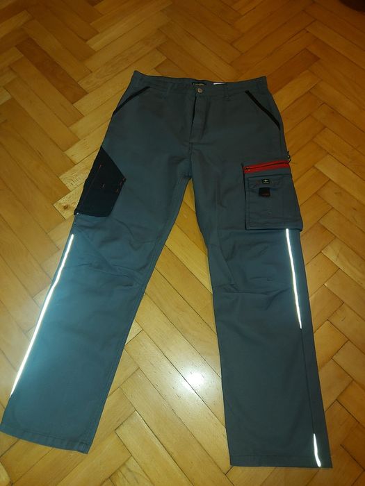 Vind echipamente de munca