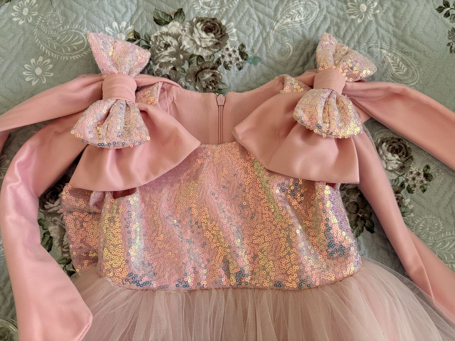 Продаю пышное платье