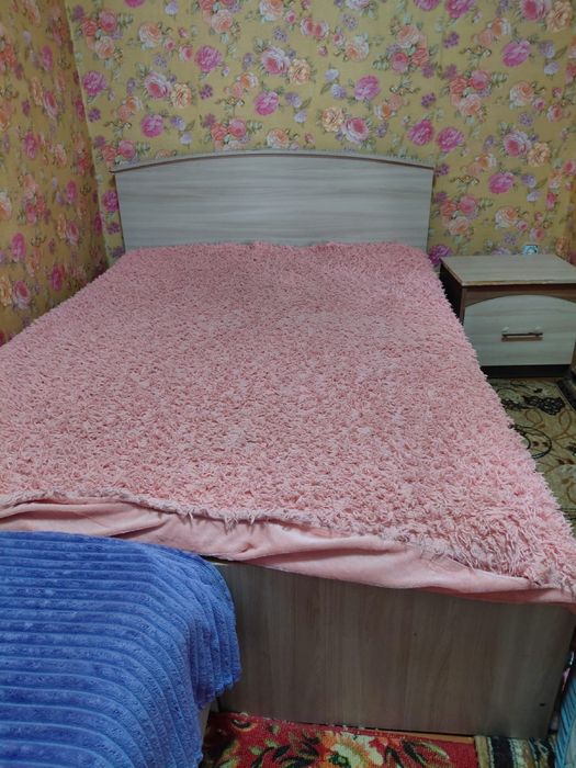 Продам кровать двуспальную