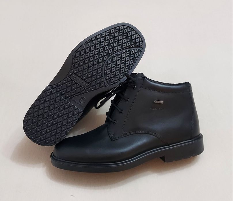 Ghete noi Robusta Gore-Tex, bocanci piele naturală Nubuk nr 43 EU  men