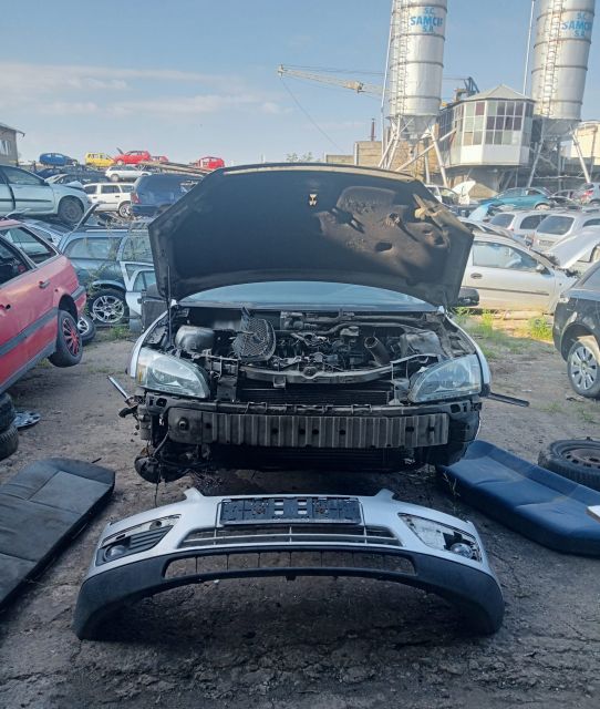 Grila radiator Ford Focus a 2-a generatie