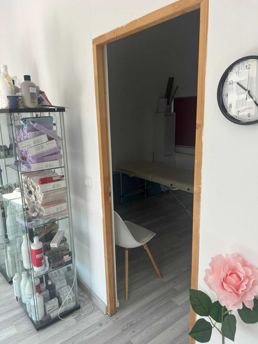 Inchiriez spatiu comercial in Alexandria