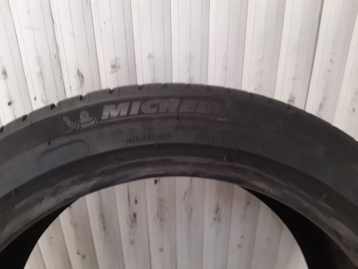 225/45/18  1×Michelin 91w dot 0218  6,11mm