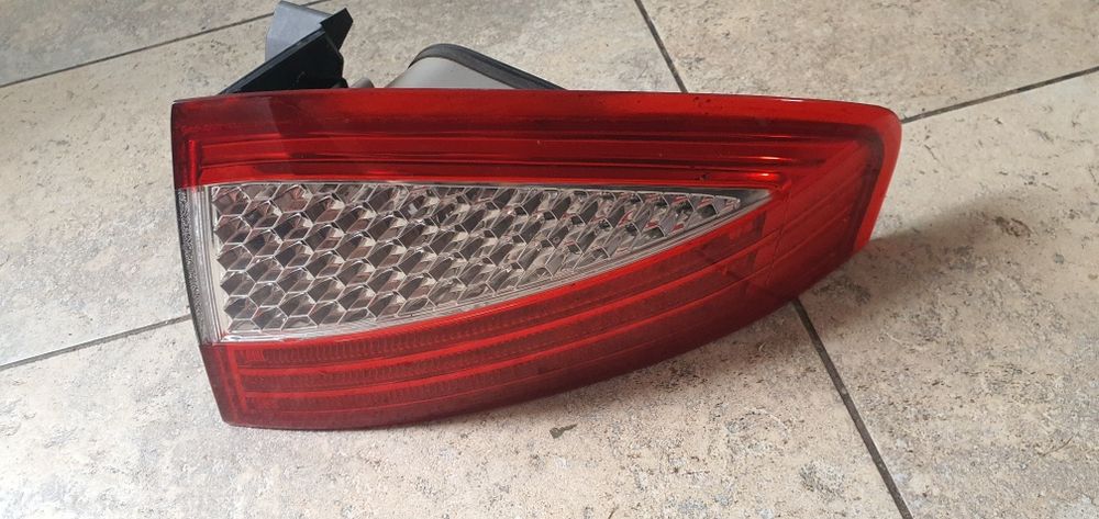 Vand stop caroserie dreapta/EGR  mondeo mk4