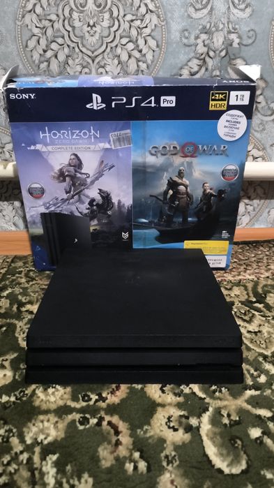 Продам PS4 PRO 1TB