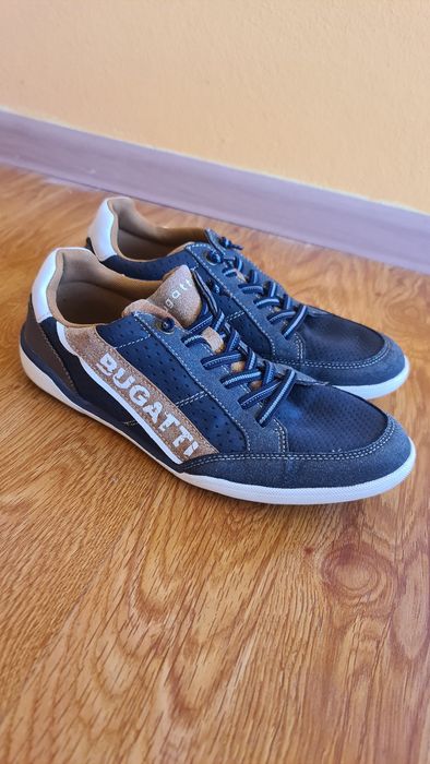 Adidasi bugatti originali marimea 40 aproape noi