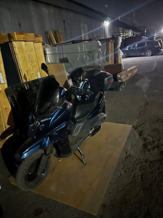 Танк про мопед в