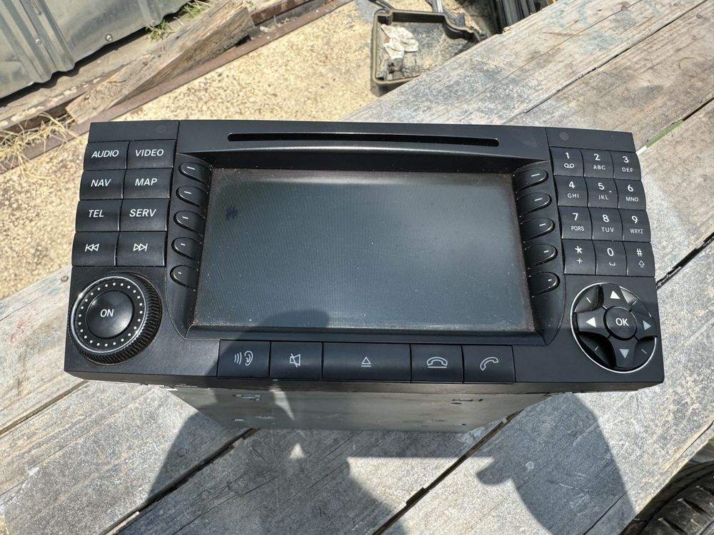 Голяма навигация за Е класа W211 и CLS W219