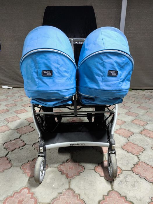 Детская коляска для двойни