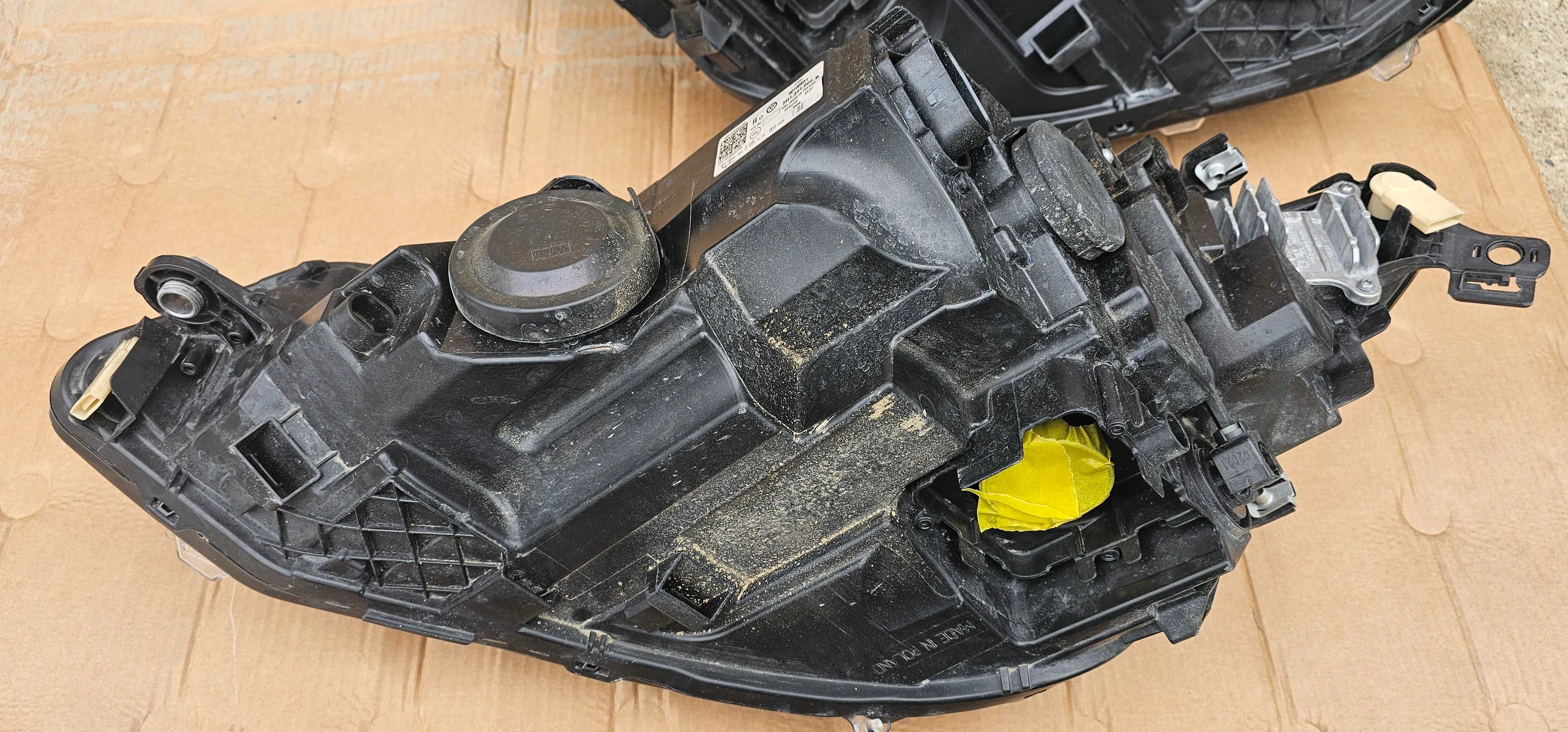 Far stanga / dreapta Full LED Vw Golf 8 2020 2021