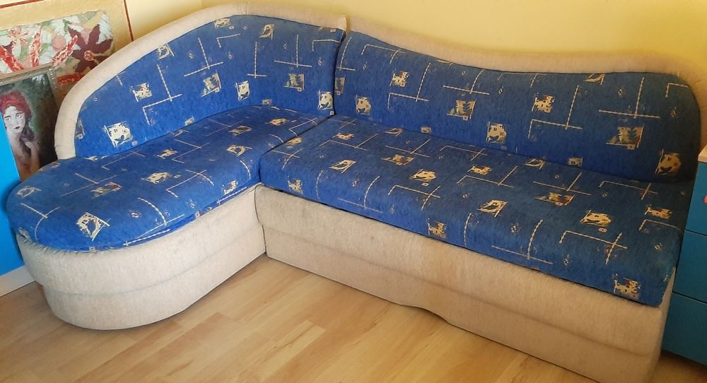 Продавам ъглово канапе